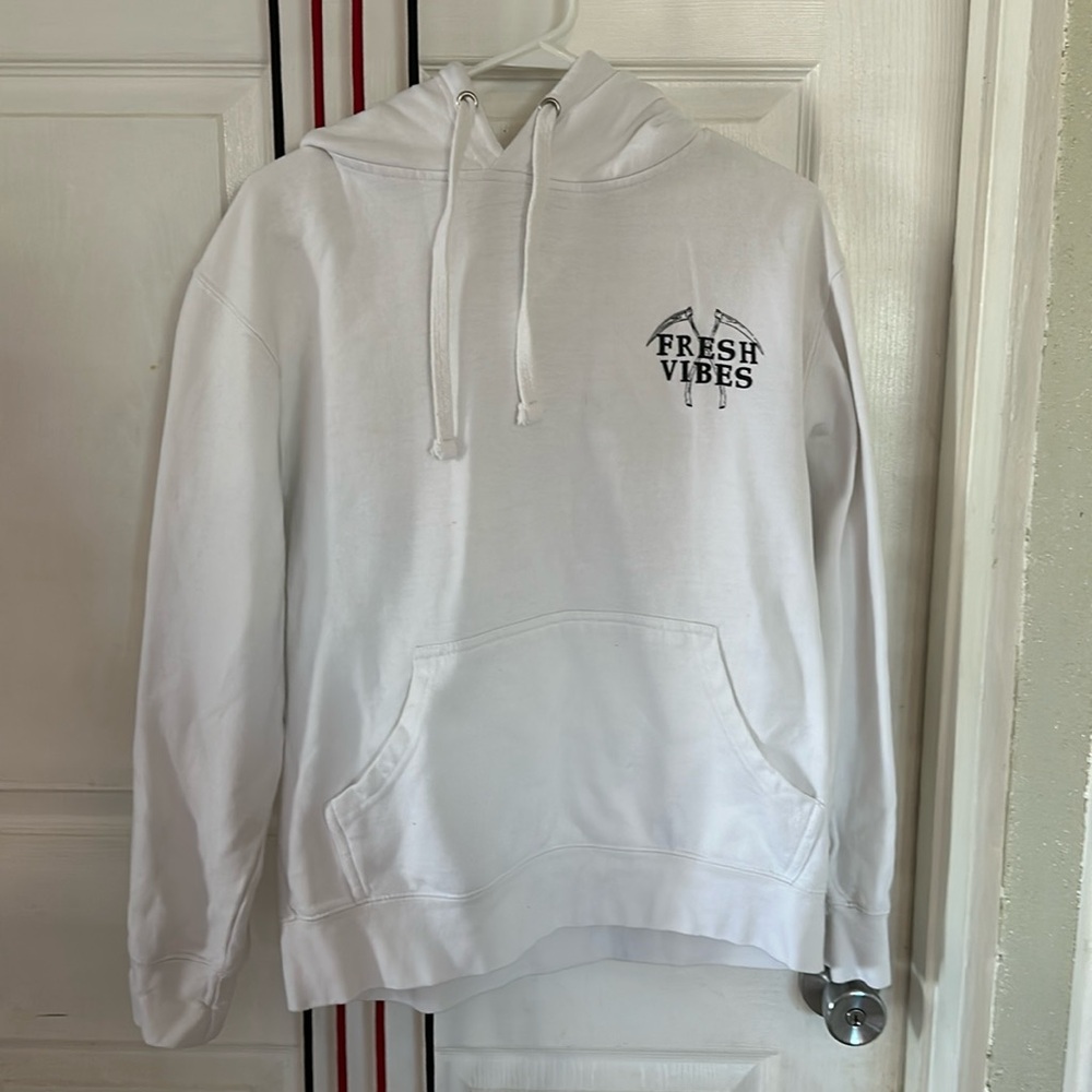 Fresh Vibes sweatshirt - good friends bad habits. White size smalll